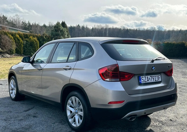 BMW X1 cena 49999 przebieg: 149500, rok produkcji 2014 z Zawiercie małe 596